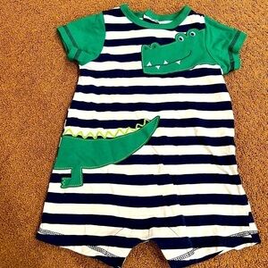 Good Lad Boys Alligator Striped Shorts Romper Size 9 Months